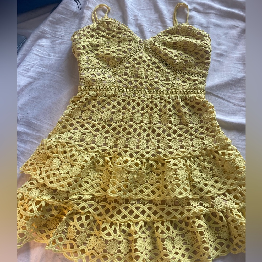 Lulu’s Beauty and Lace Yellow Crochet Lace Mini Dress - Size Medium
